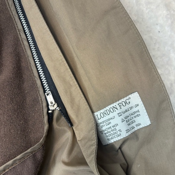 London Fog Women Vintage Tan Lined Long Trench Coat - Picture 7 of 10